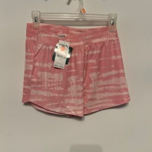 Girls chalk pink XL (16) puma shorts really cute elastic waist. 100% polyester.